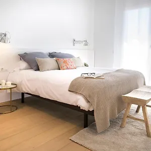 Friendly Rentals Gran Via , Барселона Испания