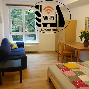 Проживание в семье Private In Prenzlauerberg